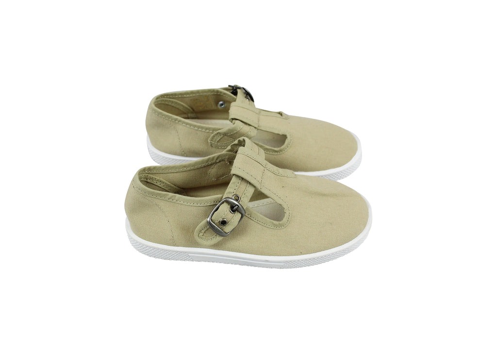Koko Canvas, Boys or Girls Shoes, Size 26