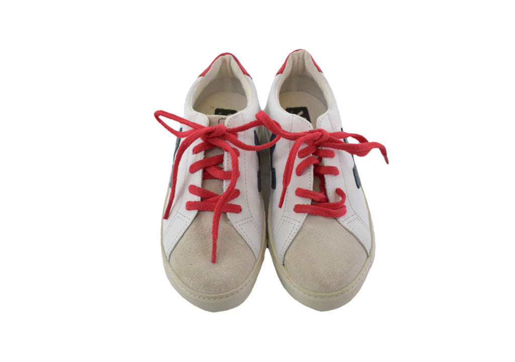 Veja, Boys or Girls Trainers, Size 33