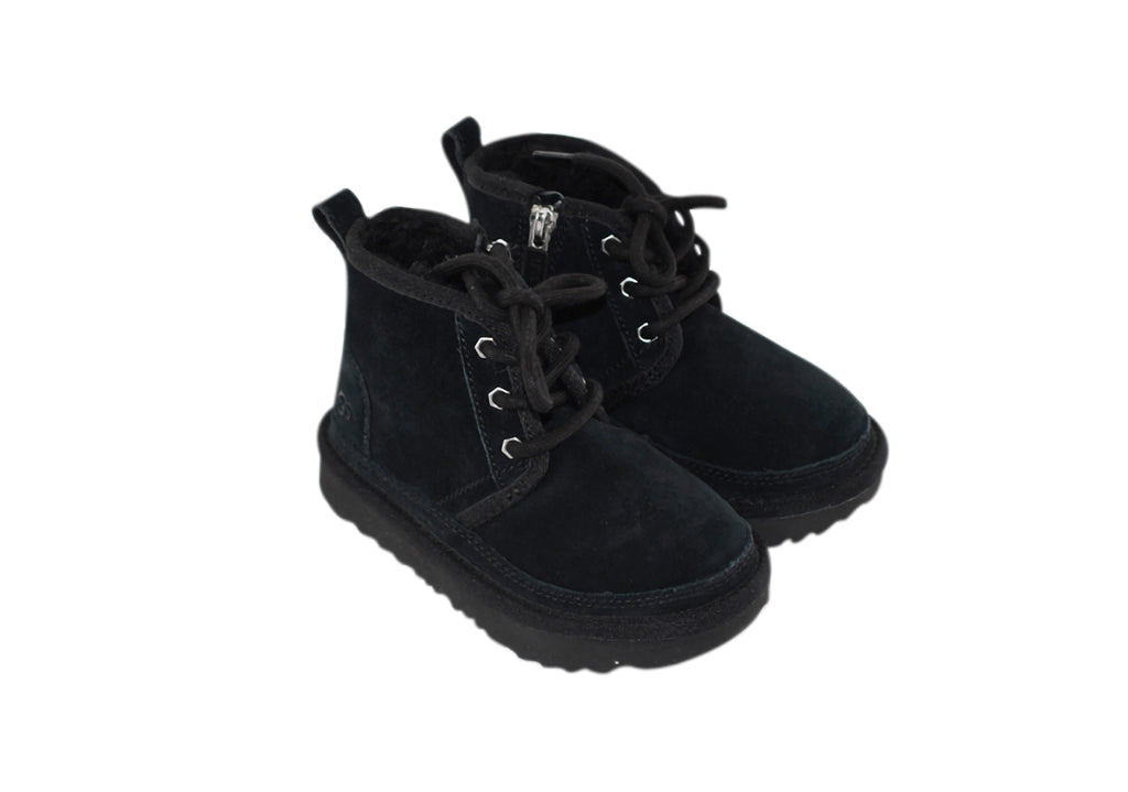 UGG, Boys or Girls Boots, Size 26