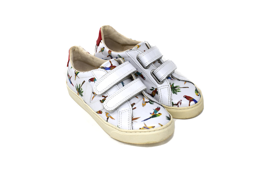 Veja, Girls Trainers, Size 32