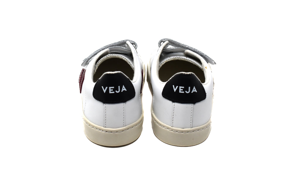 Veja, Girls or Boys Trainers, Size 31